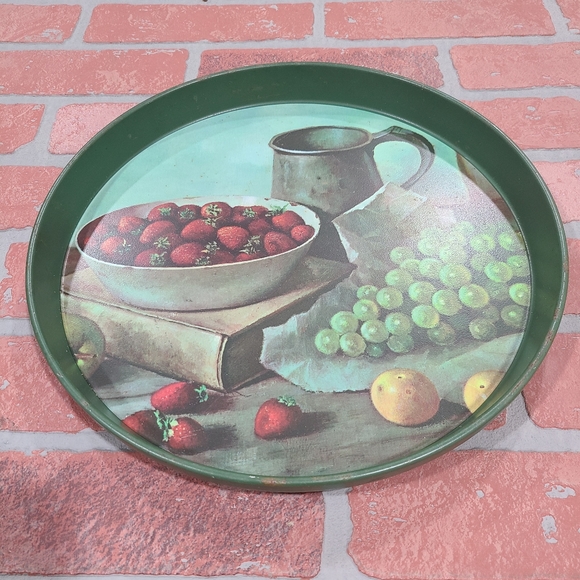 Vintage round metal serving tray Still Life by Henk Bos - Picture 2 of 8